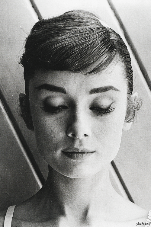 Audrey Hepburn Fakes