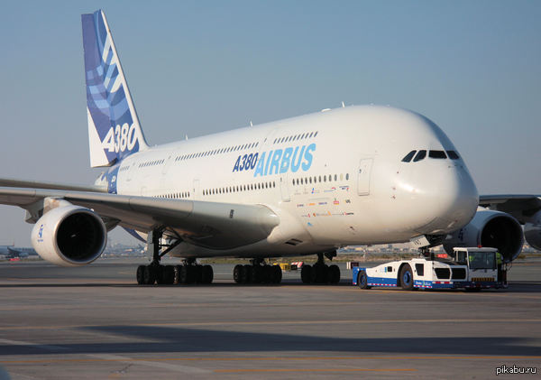 Airbus a380 