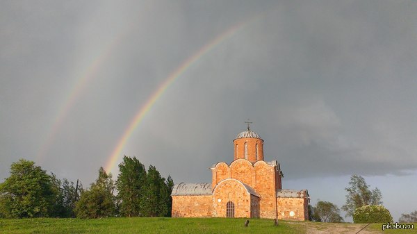 Поймал двойную радугу после грозы