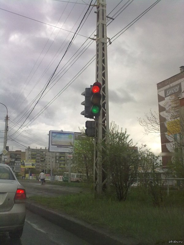 Странный светофор