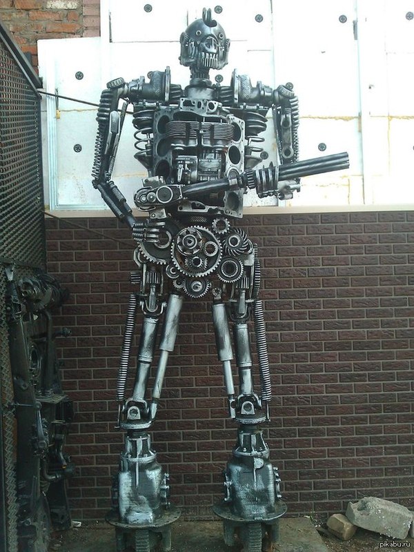 В нашем городе появился вот такой робот