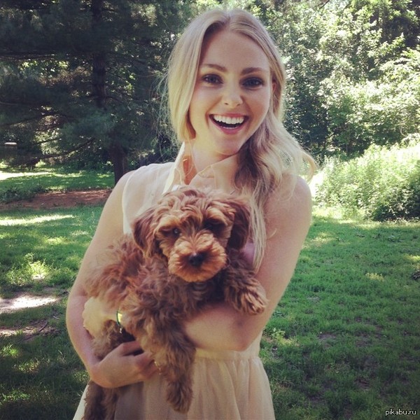 Вот вам милости от Аннысофии Робб пикабушники.