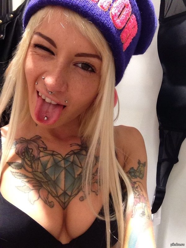 Bantik Boy - NSFW, Girls, Tattoo, Breast, Strawberry