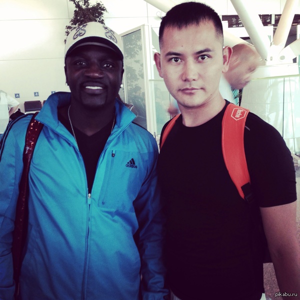  ,   Akona ,    -  Akon()