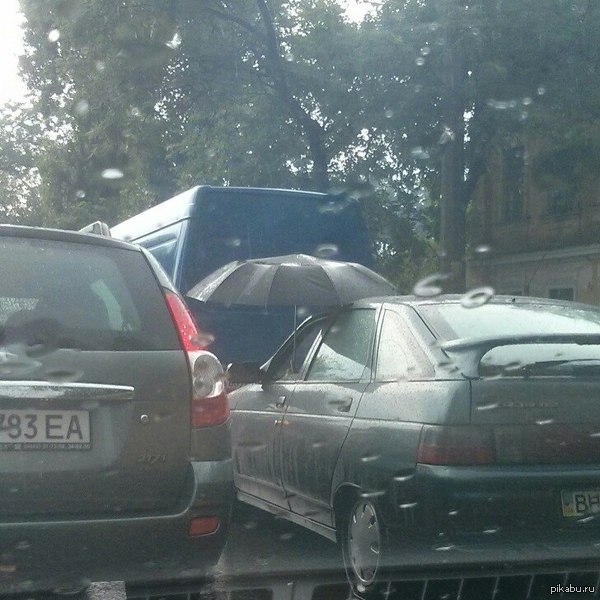 Водила сделал мой день! Желание покурить и смекалка :)