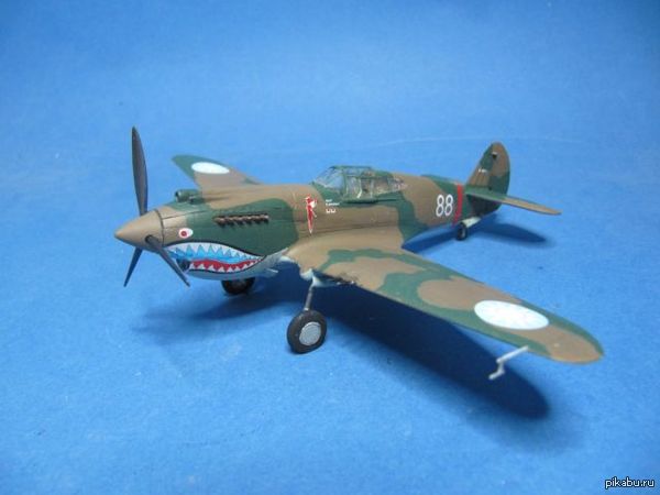 Отдам в прямые руки промо - код самолета модели 81A-1