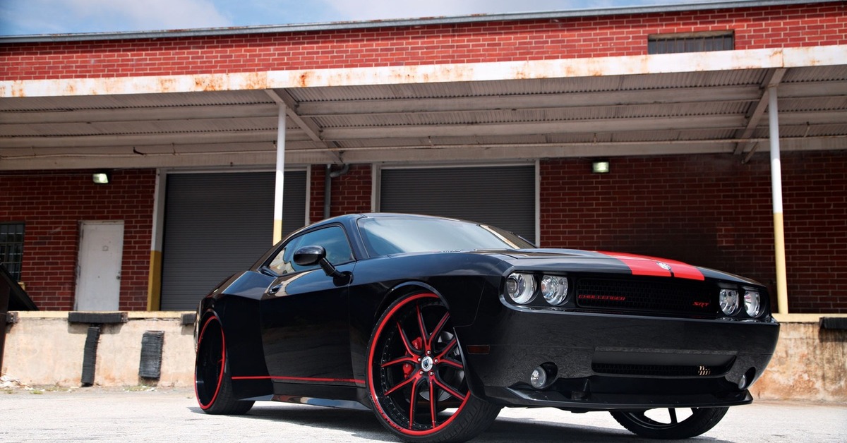 dodge challenger srt8