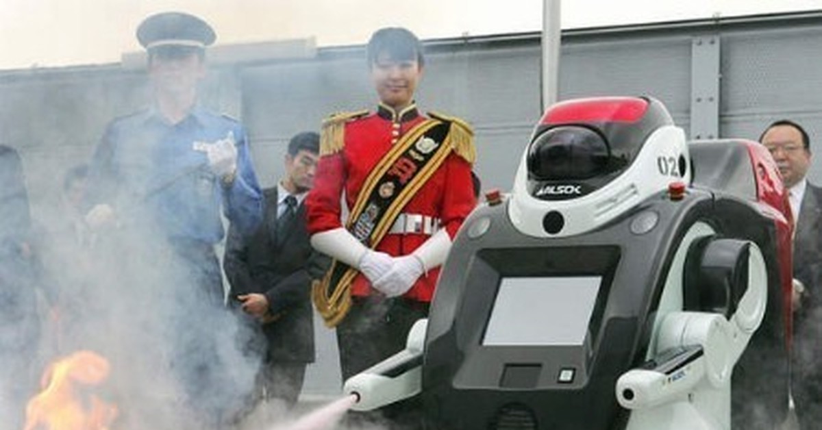Роботы для обеспечения безопасности. Пожарный робот. Робот для тушения пожаров. Робот пожарный в Японии.