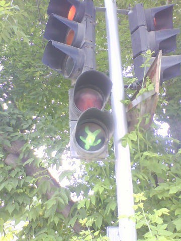 It is possible, but on the head! - My, Merry traffic light, Breaking, Traffic lights, The photo