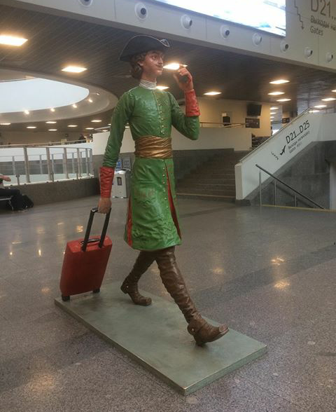 Tsars are people too... And they need rest... - My, Pulkovo, The airport, Saint Petersburg, The photo, My, Hello reading tags, Peter I