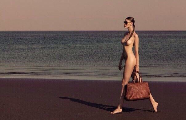 Well, all of you, I'll go to the sea, on foot ... - Sea, Girls, Nudity, NSFW, Сумка