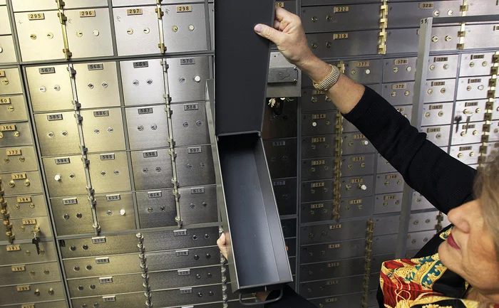 Bank refuses to return 22 million rubles stolen from rented safe deposit box - My, Bank, Money, Saving, Safe deposit box, Sberbank, Alfa Bank, VTB Bank, Theft, The crime