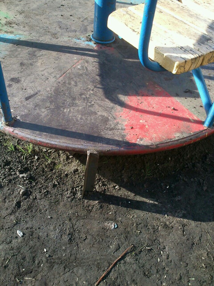 How the manager repaired the children's carousel. - Novokuznetsk, Management Company, Ilyinka, Longpost