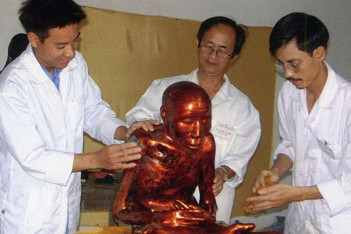 The mummy of a monk that everyone can see - Mummy, Buddhist monks, Monks, Museum, Unusual