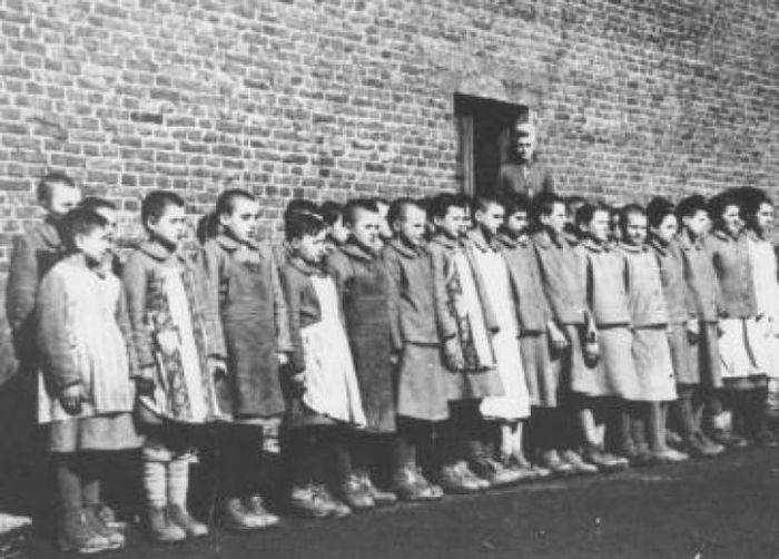 Как нацисты хотели воспитать из советских детей истинных арийцев Дети, Арийцы, Немцы, Вторая мировая война, СССР, Белорусы, Евреи, Длиннопост