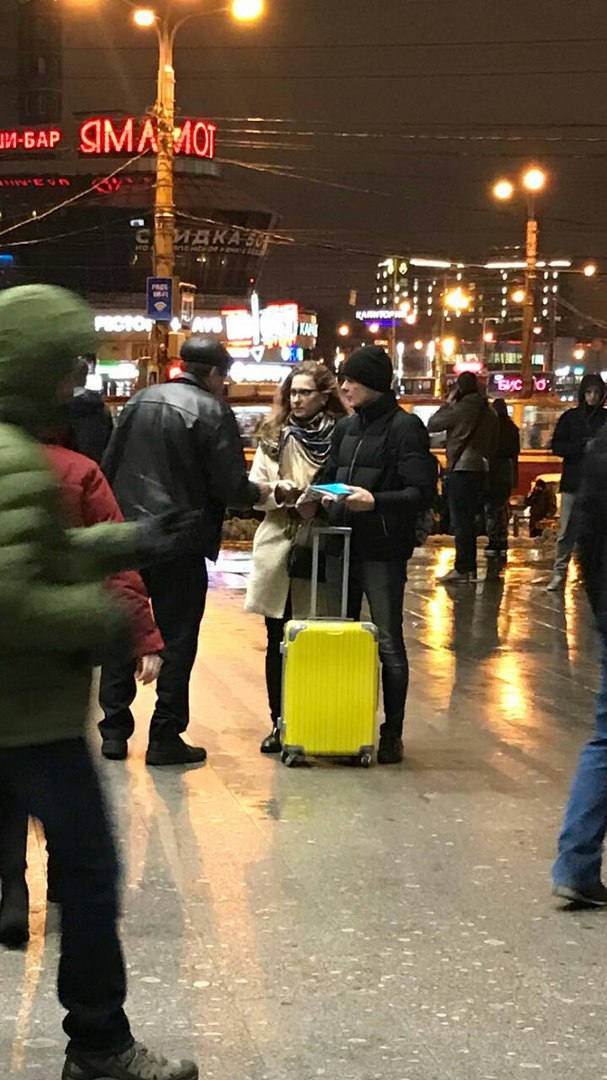 The boys are in trouble again. SPb. m. Pionerskaya 30.11.2017 - Beggars, Beggars on the subway, Longpost