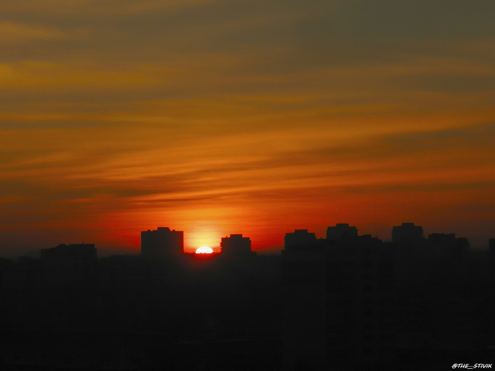 Today's sunset post... - My, Yekaterinburg, Sunset, The sun, Sky, Precast concrete, The photo, Nature