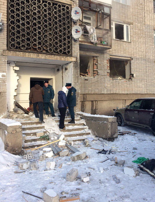 The first footage after the explosion in a residential building in Ust-Kut - Explosion, Irkutsk region, State of emergency, Longpost, Incident