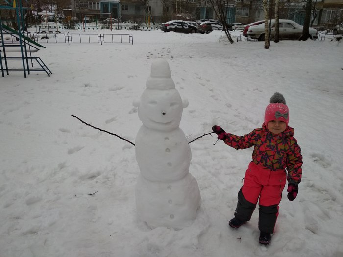Snowman, the first to go :) - My, Snow, Winter, snowman, Children, Joy, The photo