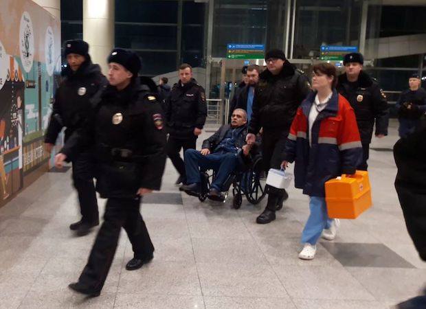 The ex-head of Tajik migrants, accused of organizing mass riots, was deported from Russia. - Moscow, Politics, Disorder, Migrants, Important