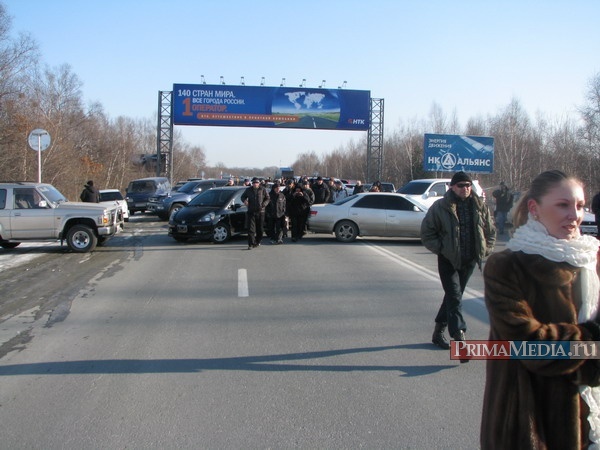 Декабрь 2008 во Владивостоке. 14 декабря. - Владивосток2008, Владивосток, 2008, Политика, Длиннопост, Протест, Митинг, Иномарки, Видео