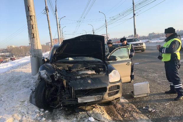 Гонщик на Porsche - Иркутск, ДТП, Беспредел, Суд, Длиннопост