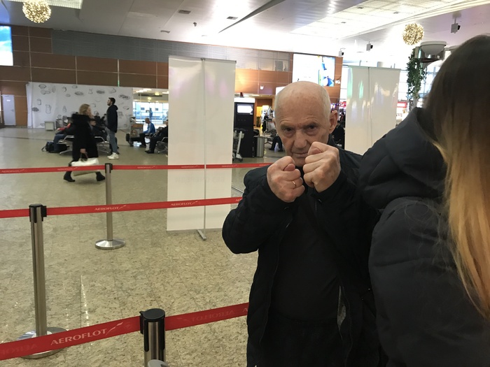 Beggars at Sheremetyevo D - My, Beggars, Sheremetyevo, Fraud, The airport, Police