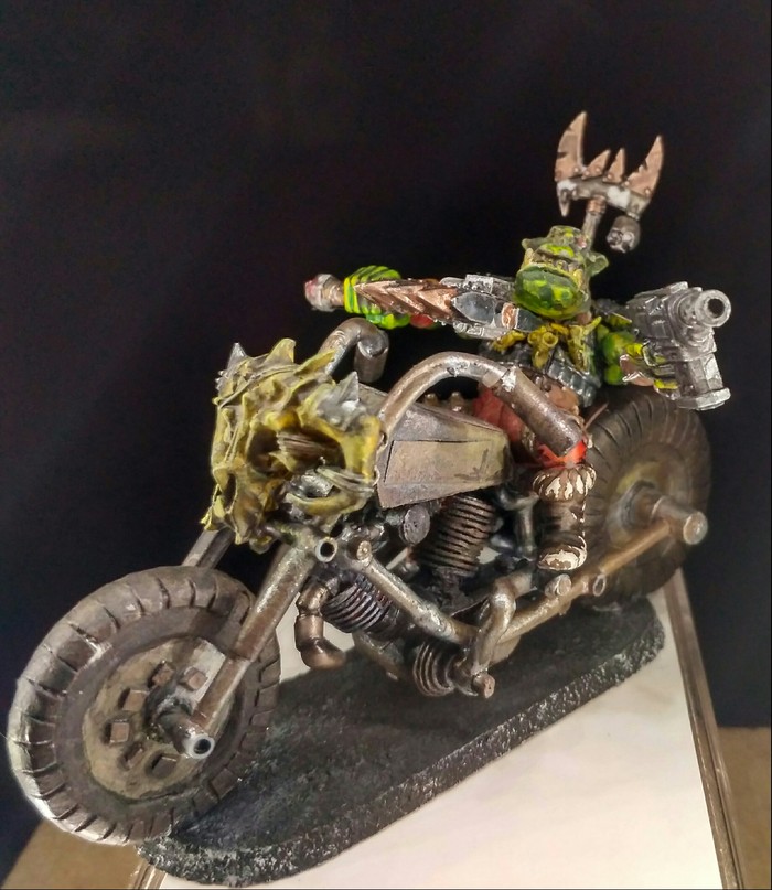 How I assembled a bike from different sticks. - My, Wh miniatures, Gorkamorka, Stand modeling, Board games, Warhammer 40k, Orcs, Longpost