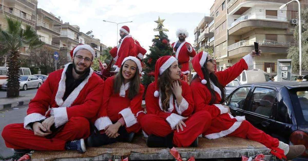 Отмечают ли новый год. Рождество в Греции. Католическое Рождество служба. Католическое Рождество традиции празднования. Рождество в Сирии.