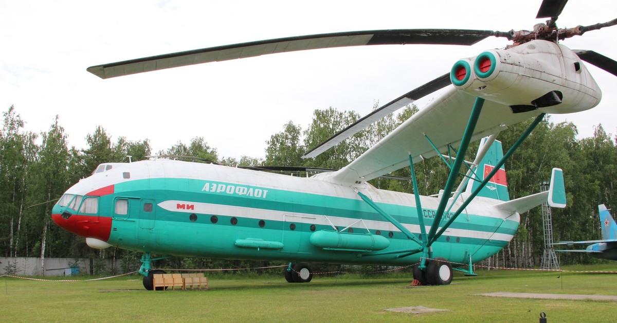 Самый большой вертолет. Ми-12 вертолёт. Ми 12 полет. Вертолет в СССР ми-12. Ми-12 и ми-26.