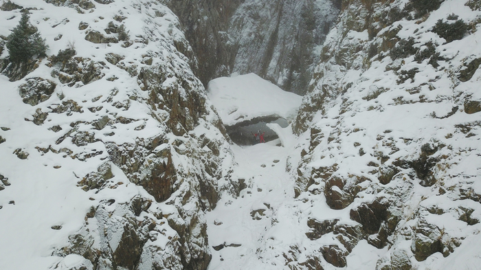 Happy New Year! [Tuyuk-Su Gate, Ice Grotto | Video] - My, Congratulation, , Movement is life, Video, Kazakhstan, The mountains, Almaty, Nature