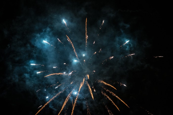 New Year's fireworks in a ribbon - My, Fireworks, The photo, Nikon, Nikon d600, Longpost