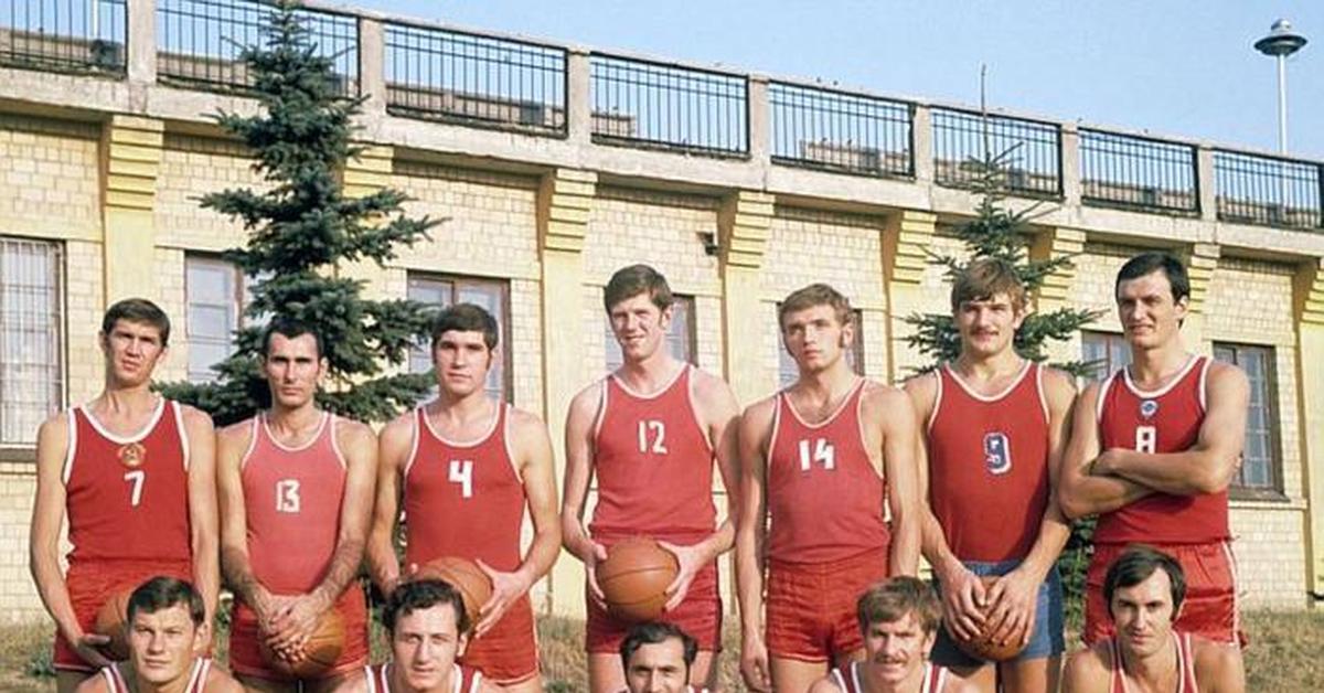 Олимпийские чемпионы 1972. Команда сборной по баскетболу 1972. Сборная СССР баскетбол 1972.