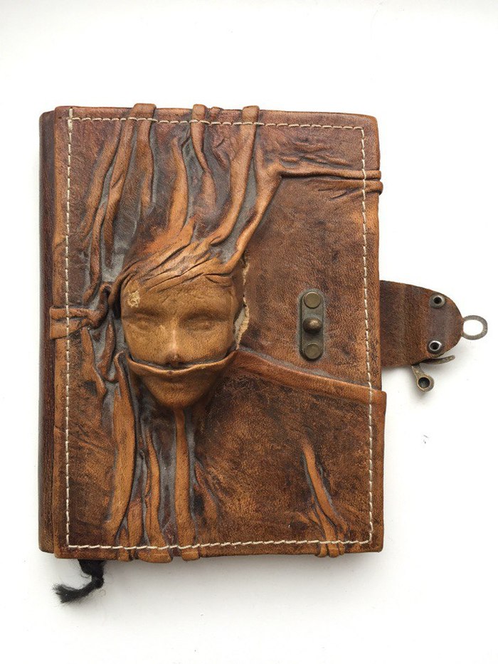 Ничего не хочу сказать, но похоже у моих соседей есть некрономикон...