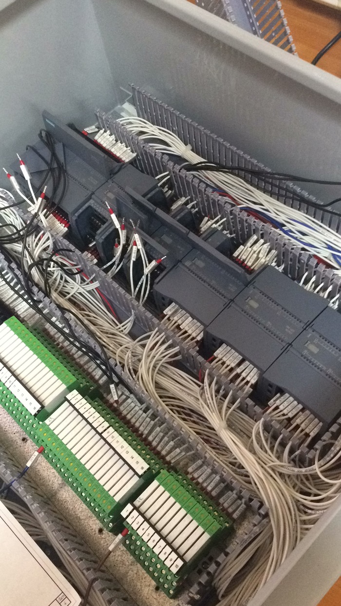 Всем привет, я инженер программист и очень мне нравится собирать шкафы ...