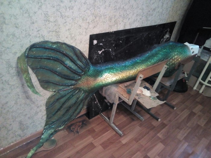 1517947160182352635 Как крепится хвост для косплея