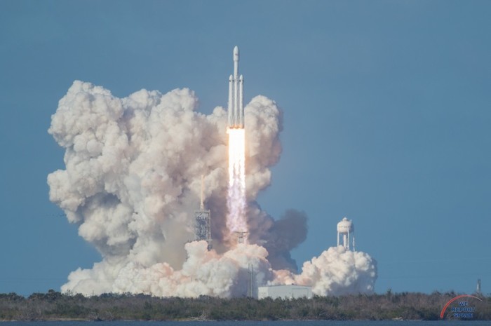 Falcon Heavy    ,  , , , , , , 