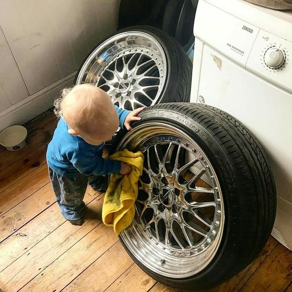 Respect for this little one - Toddlers, Car, Parents and children, Children