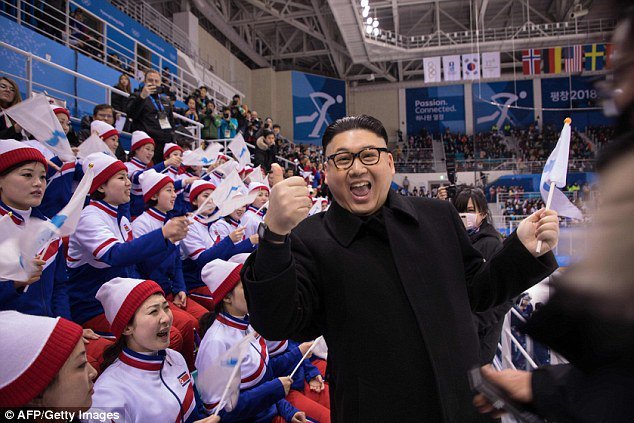 Kim Jong Un and North Korean cheerleaders - Olympiad 2018, Kim Chen In, Longpost