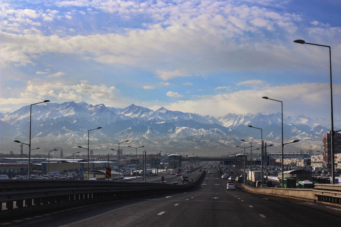 Northern Ring / Almaty, Kazakhstan - My, Town, The mountains, Road, Morning, Winter, Kazakhstan, The photo