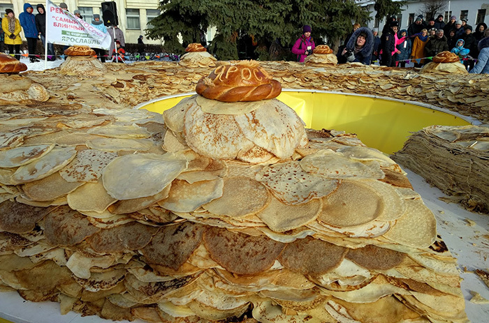 Cake in Vologda for Maslenitsa. - Maslenitsa, pancake cake, Vologda