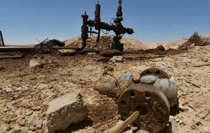 The US plunders oil-producing equipment and sponsors militants in the largest oil fields. - Politics, Syria, U.S. and Syria, Kurds, Oil