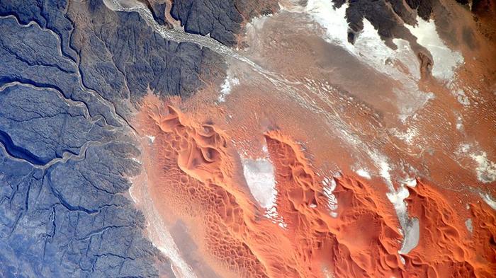 Снимки из космоса загрузят на смартфоны