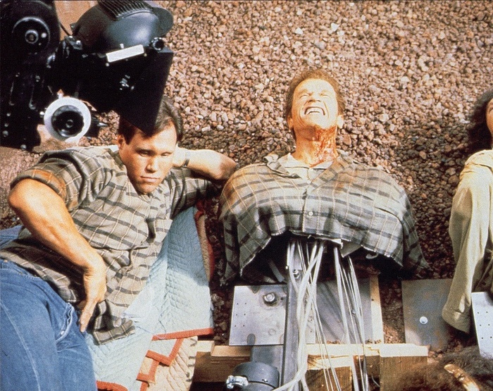 Doubles of Arnold Schwarzenegger (live and mechanical) on the set of the movie Total Recall. - Arnold Schwarzenegger, Peter Kent, Understudy, Movies, Remember everything, The photo, Remember All (film)