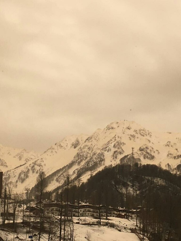 In Sochi it was yellow rain - Sochi, Rain, Sand, Snow, Don't eat yellow snow, Rosa Khutor, Longpost