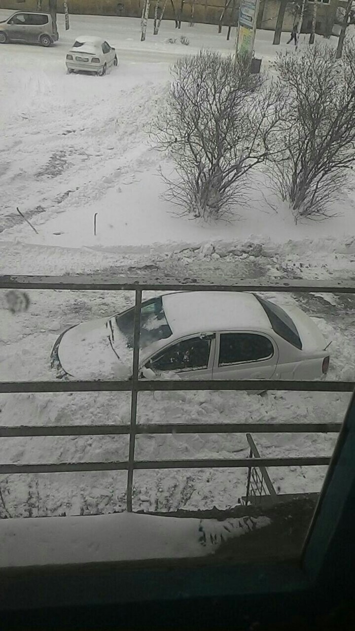 My police are... burying me? - Seasonal exacerbation, Barnaul, Police, Parking, Video, Longpost, The photo, Negative