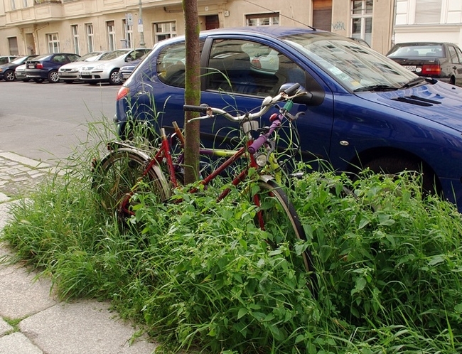 Пересели на автомобили (2 года так стоят)