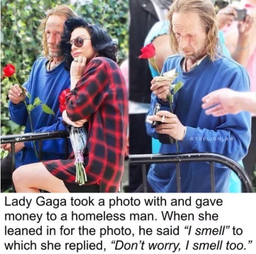 GaGa - Lady Gaga, The photo, Bum