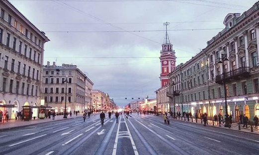 Петербуржцы гуляют по пустому Невскому проспекту - Санкт-Петербург, Ремонт дорог, Новости, Невский проспект