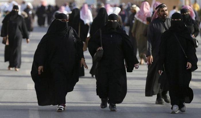 Жестче некуда: 10 запретов для женщин Саудовской Аравии  Саудовская Аравия, законы шариата, запреты для женщин, длиннопост